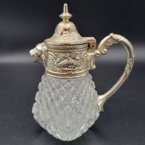 Vintage Leonard Waffle Glass Silver Plate Lion Head Syrup Creamer Pitcher